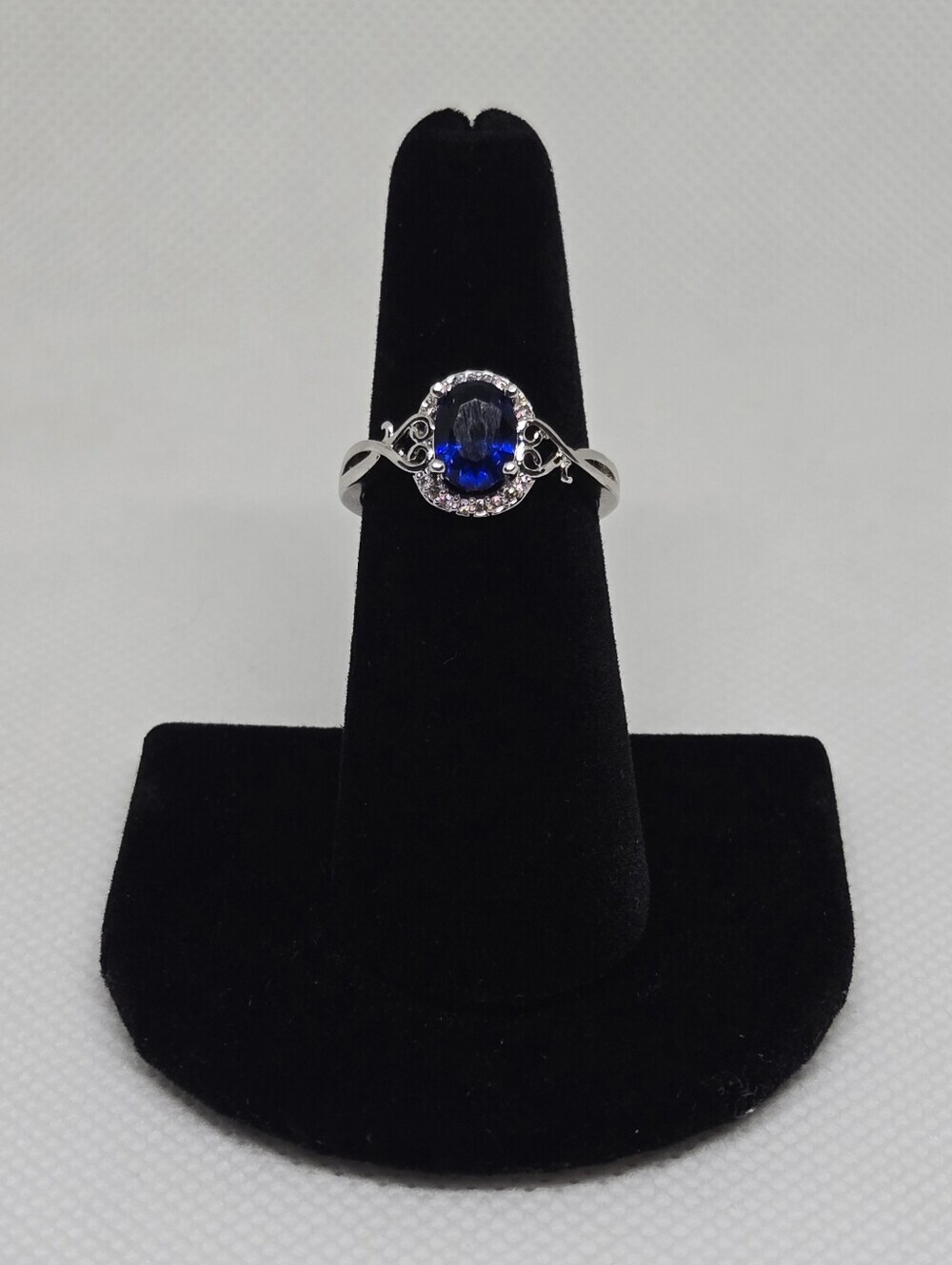 Blue Sapphire Color Halo Ring Silver Tone Filigree Statement Jewelry - Picture 9 of 13